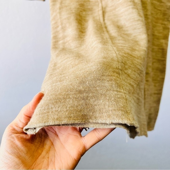 Wilfred Oatmeal Colored House Medium - Picture 6 of 11